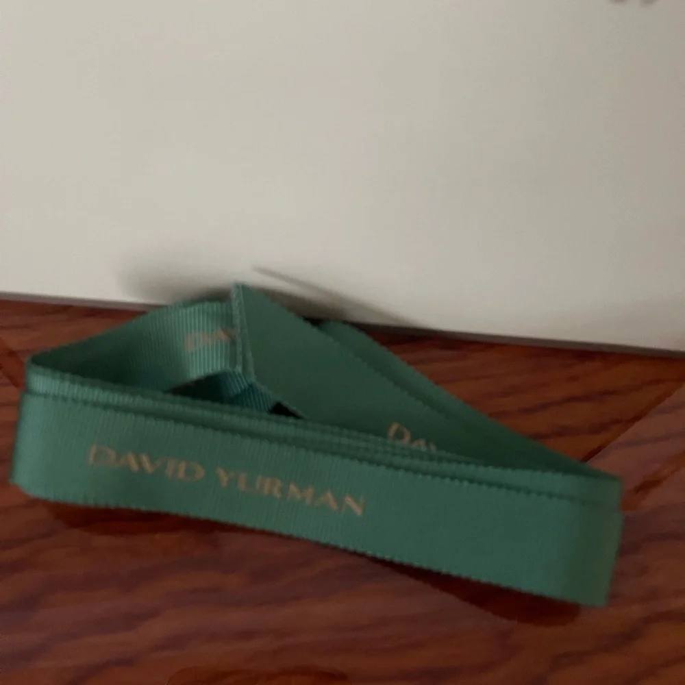 David Yurman Bag with Ribbon - Picture 6 of 7